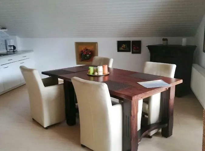 / Monteurswohnung In Ruhiger Waldlage Borghees